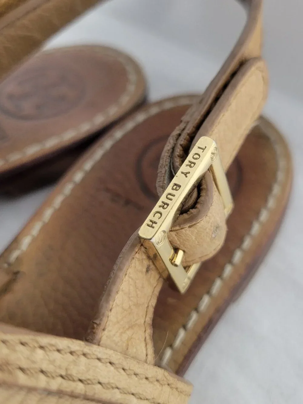 Tory Burch T Logo Leather Thong Sandals Tan Gold Women's Size 9